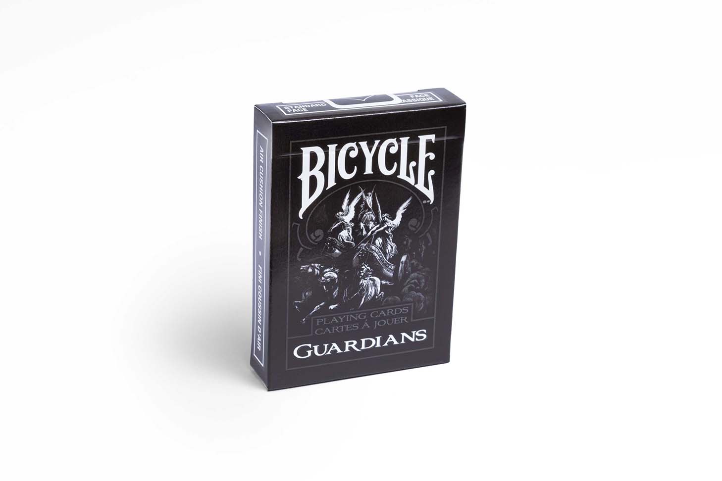 Eine Bicycle Creatives Guardians Kartenschachtel steht mit sichtbarer Vorderseite vor einem weißem Hintergrund.