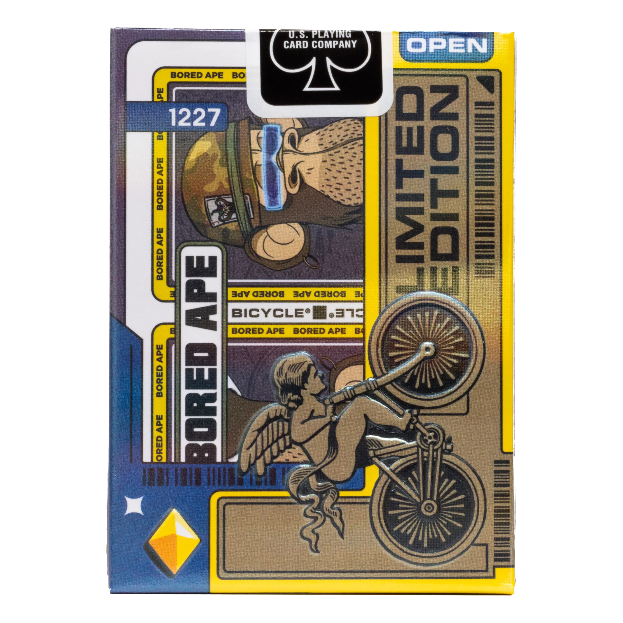 Eine Bicycle Ultimate Bicycle Bored Ape Special Edition Kartenschachtel steht mit sichtbarer Rückseite vor einem weißem Hintergrund.