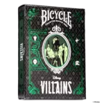 Eine Bicycle Creatives Bicycle Disney Villains green grün Kartenschachtel steht mit sichtbarer Vorderseite vor einem weißem Hintergrund.